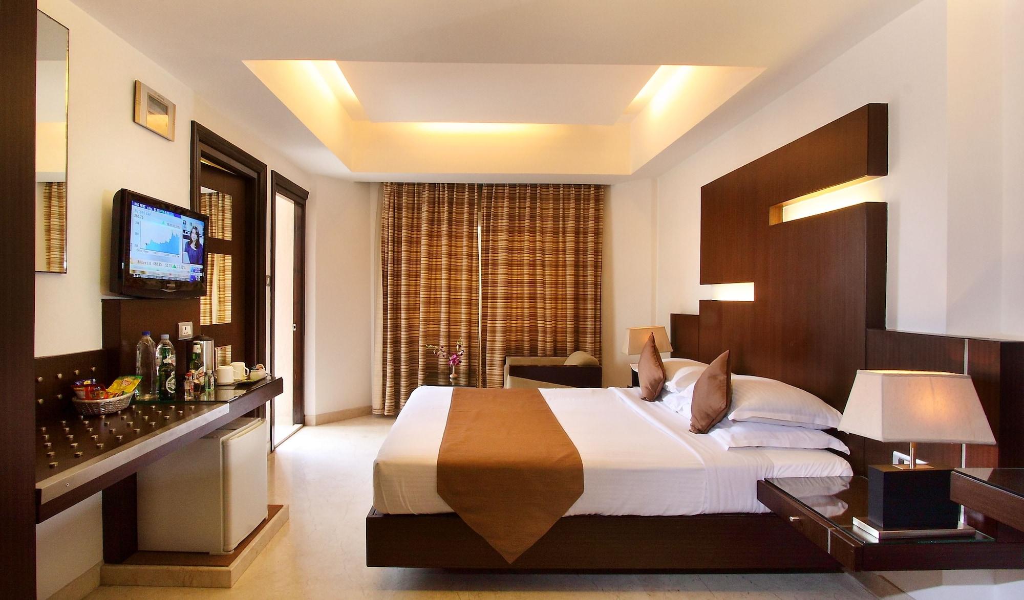 The President Hotel Bangalore Bagian luar foto