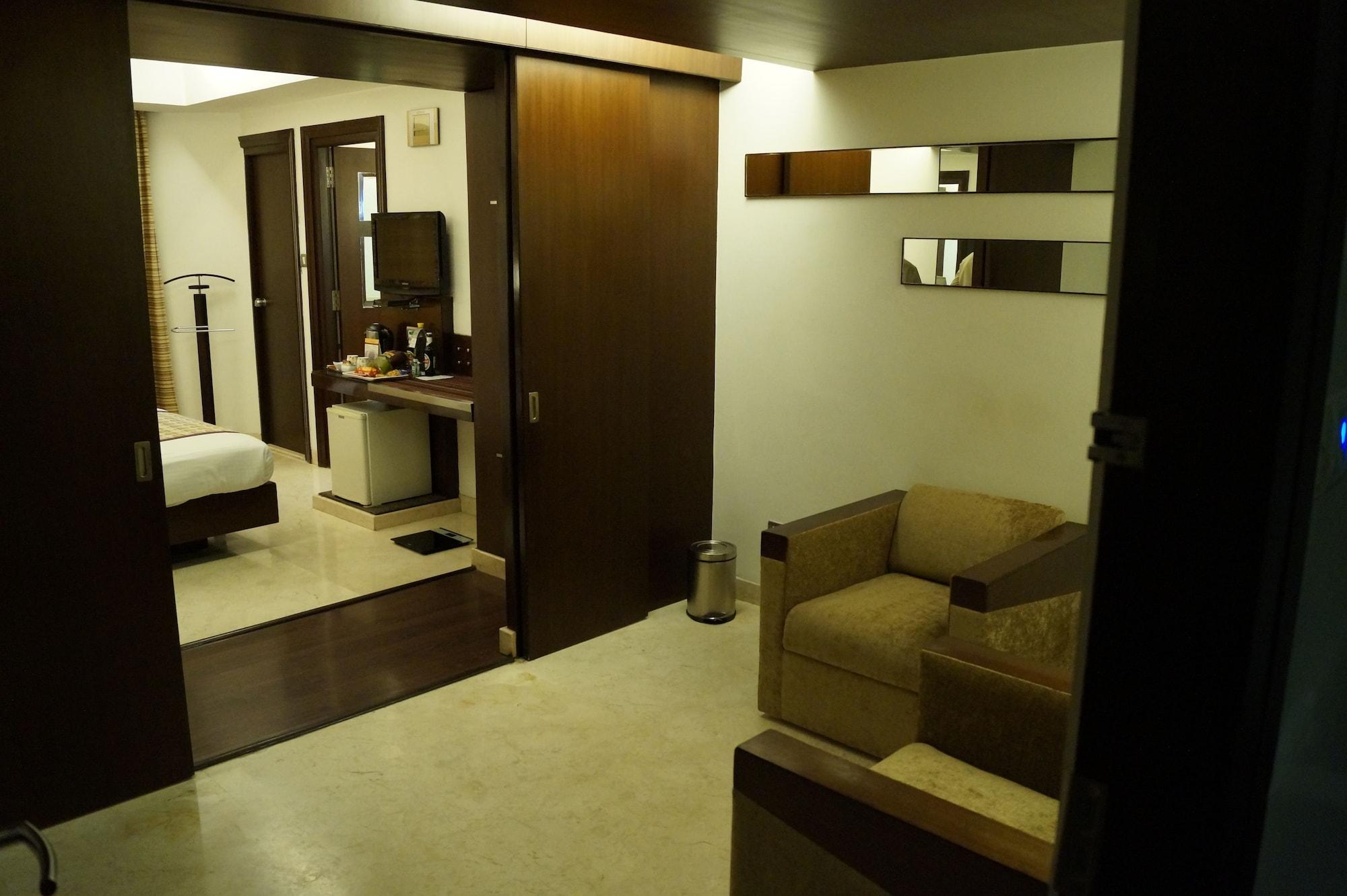 The President Hotel Bangalore Bagian luar foto