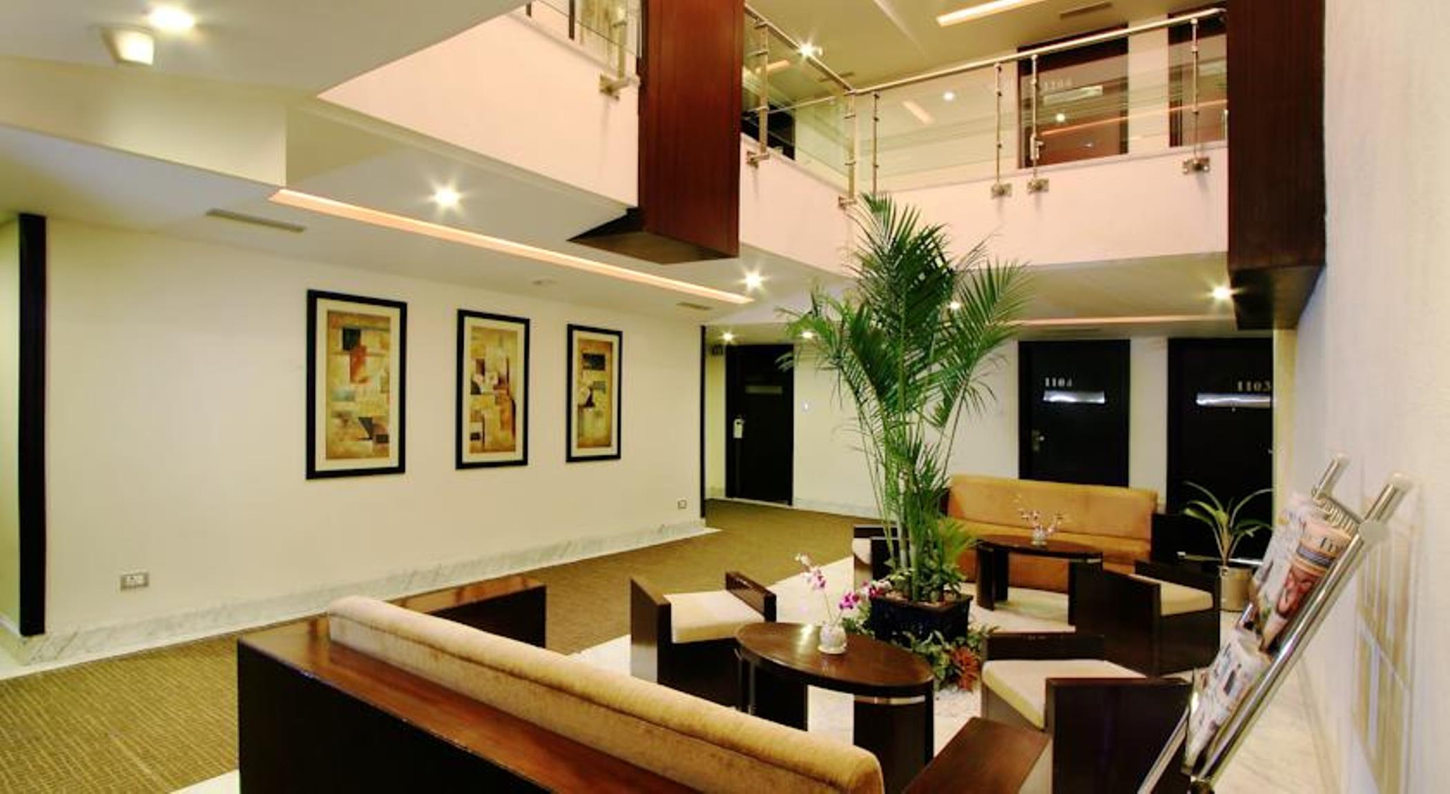 The President Hotel Bangalore Bagian luar foto